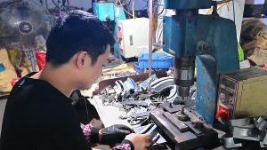Slick-Worker-Machining-Parts